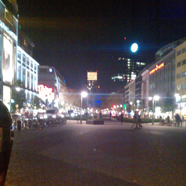 #Wittenbergplatz bei Nacht