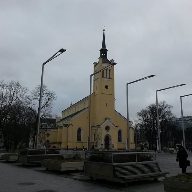 Kirche am Platz der Republik #kirche #tallinn #estinoa