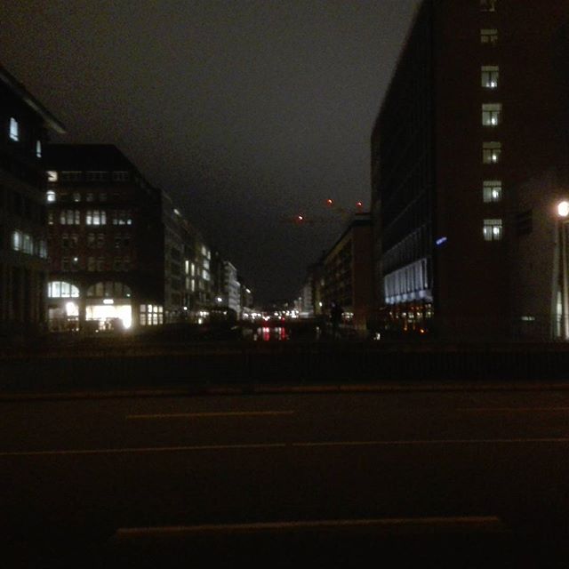 Hamburg bei Nacht. #hamburg #nacht