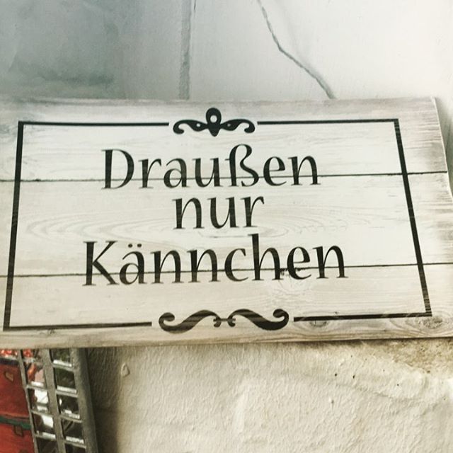 Schönes altes Schild. #coffee #milchkaffeeliebe #kännchen #kännchenkaffee #kiel