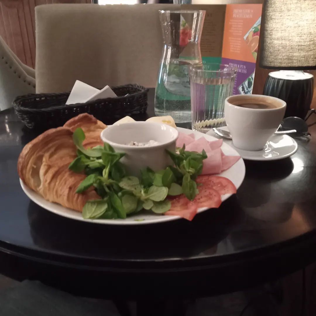 Heute morgen gab es mal wieder ein Frühstück im Café Libertas. Nachher geht es zurück nach Hamburg. #danzig #gdansk #frühstück #cafelibertas #cafe #coffee #hamburg #hh